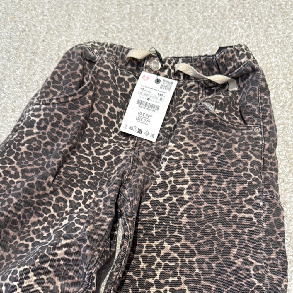 Zara Brown and Black Jeans Classic Style